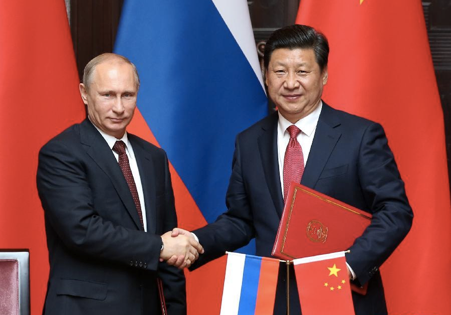 俄罗斯能源部部长Alexander Novak周五表示，中俄在周三签署的天然气合同的价格接近350美元/千立方米。
